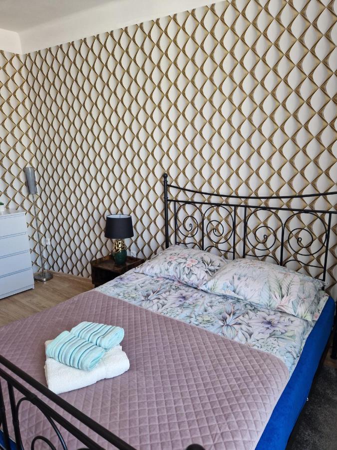 Appartement Sara -Mikolajska - Rynek - Netflix Hydromassage à Cracovie Extérieur photo