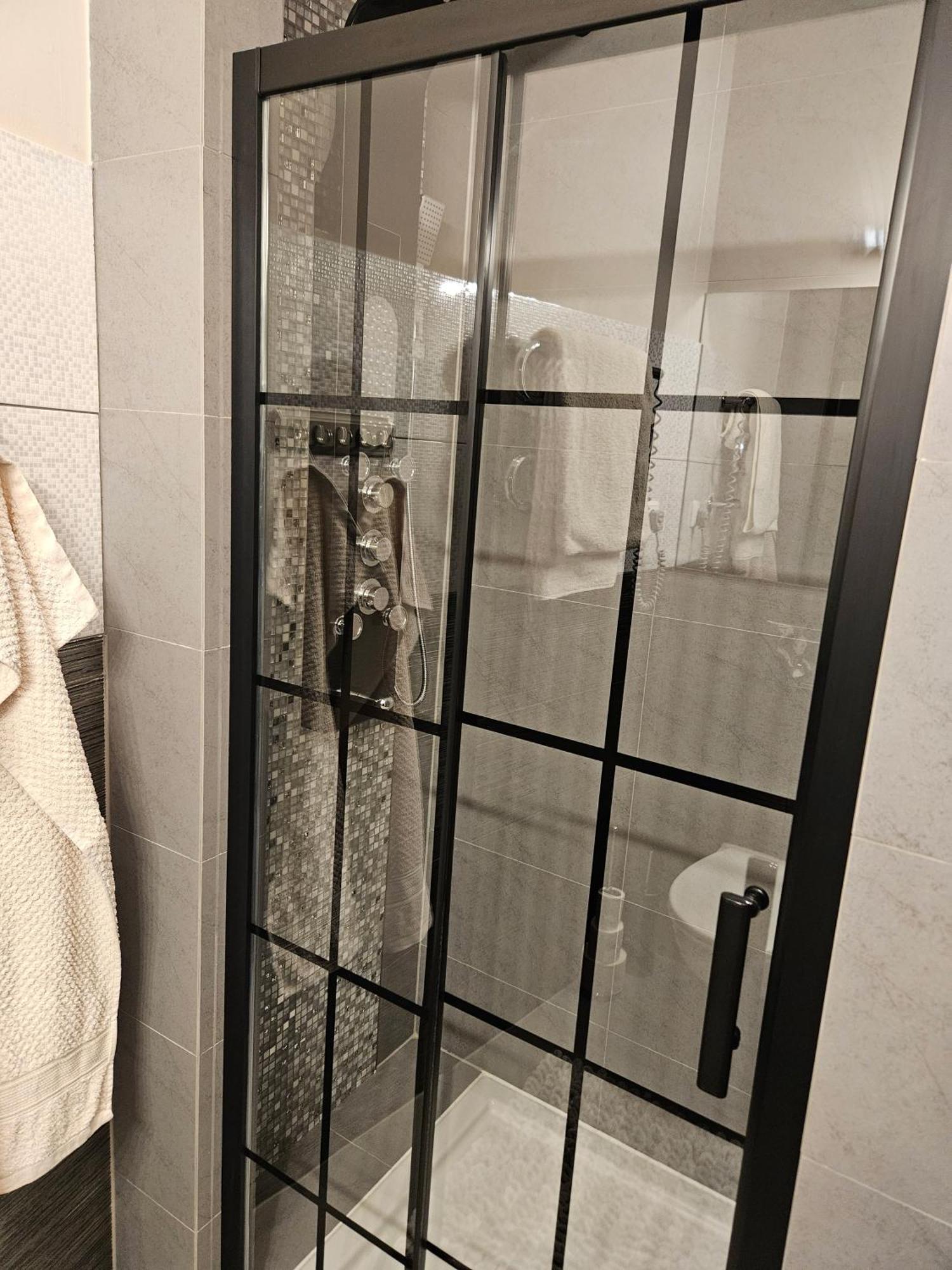 Appartement Sara -Mikolajska - Rynek - Netflix Hydromassage à Cracovie Extérieur photo